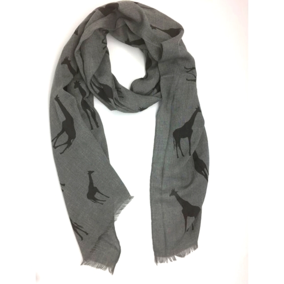 JC Sunny Gray Giraffe Scarf Wrap - Picture 1 of 6